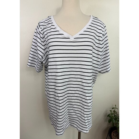 Isaac Mizrahi Womens Black White Striped V‎ Neck T Shirt Size 3X 100% Cotton - Picture 1 of 10